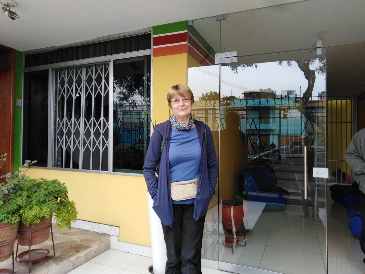Hospedaje De Lidia Lima Exteriör bild